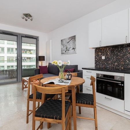 Plac Unii Apartment Gdynia City Centre By Noclegi Renters Eksteriør bilde