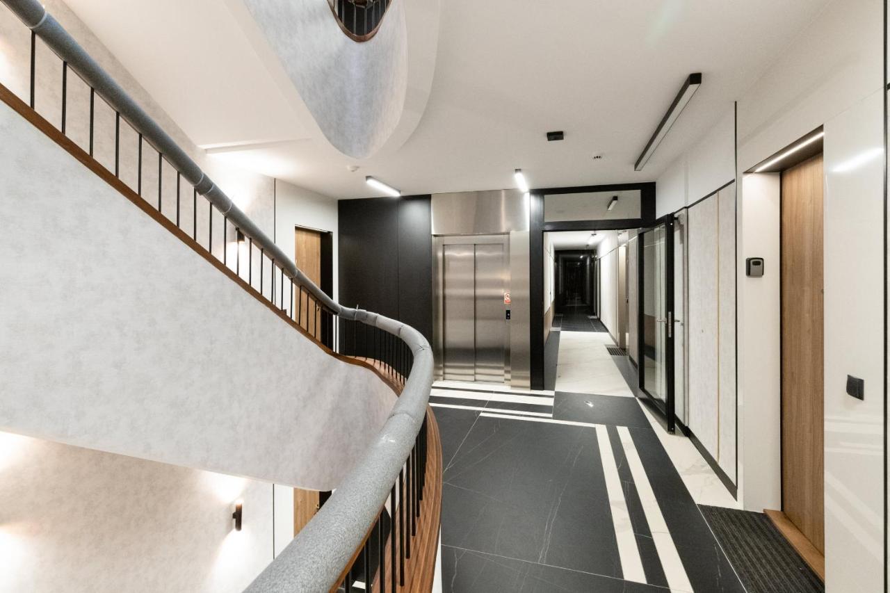 Plac Unii Apartment Gdynia City Centre By Noclegi Renters Eksteriør bilde